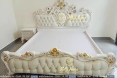 mau-giuong-tan-co-dien-2020-221