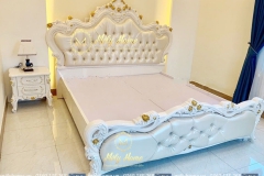 mau-giuong-tan-co-dien-2021-116