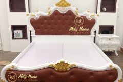 mau-giuong-tan-co-dien-2021-130