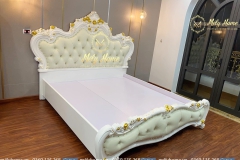 mau-giuong-tan-co-dien-2022-35