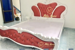 mau-giuong-tan-co-dien-2022-40