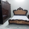 Bộ combo phòng ngủ tân cổ điển sơn màu nâu sang trọng gồm giường hoa hồng 1m6x2m, tủ quần áo 5 cánh 2m1x2m3, táp đầu giường và bàn trang điểm 1m2