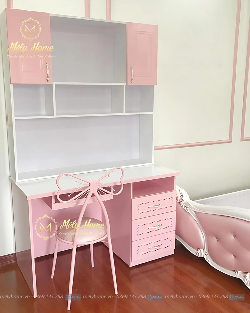 Chiếc bàn học phong cách tân cổ, phối màu trắng pha cánh hồng, kích thước 1m2x1m5