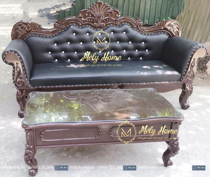 Khung ghế sofa cổ điển giá rẻ được làm bằng gỗ MDF kết với với hoa văn nhựa, có thêm nhũ theo sở thích khách hàng