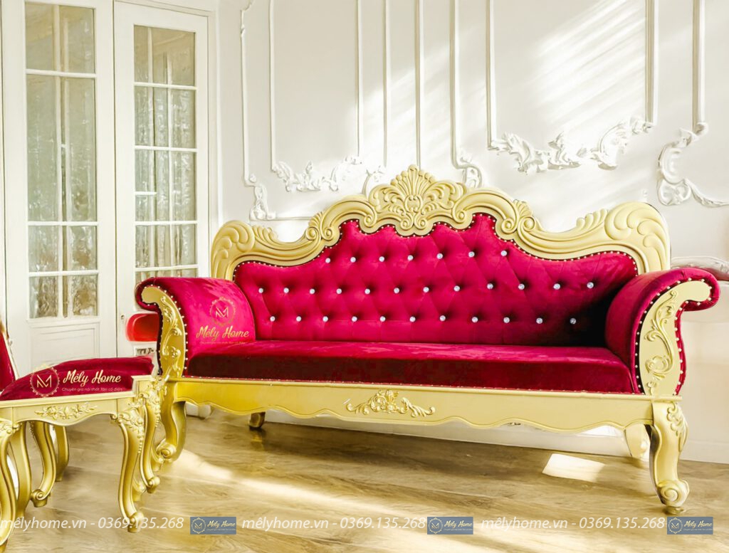 Văng sofa tân cổ điển giá rẻ dành cho tiệm nail, dài 2m, bọc da màu đỏ đính hạt cườm, khung phun màu vàng gold đẹp rực rỡ
