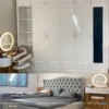 Phòng ngủ đẹp cho nữ gồm giường bọc nệm toàn thân 1m6x2m, bàn trang điểm 80cm gương led tròn, tủ quần áo tân cổ điện hiện đại cánh soi 2m4x2m45