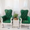 Bộ ghế làm nail bọc nhung màu xanh lá cây rất đẹp mắt, chất liệu gỗ MDF, thiết kế theo phong cách tân cổ điển