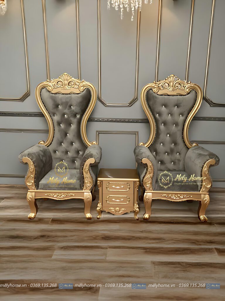 Bộ ghế nữ hoàng phong cách tân cổ điển, gỗ MDF, gồm 2 ghế khung vàng, bọc nhung màu xám, kích thước 90cmx1m5, táp màu vàng